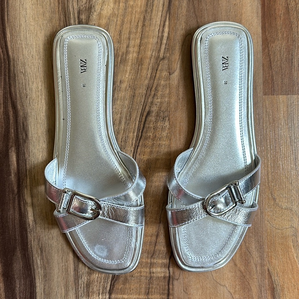 Zara Silver Buckle Sandals Size UK 38 / US 7